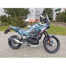 KAWASAKI KLE500 SE METALLIC BLUISH GREEN 2026 DEMO POUZE 974 KM NAJETO