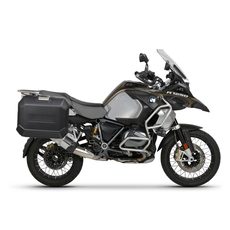 KOMPLETNÍ SADA BOČNÍCH ČERNÝCH HLINÍKOVÝCH KUFRŮ SHAD TERRA BLACK 36L/47L, VČETNĚ MONTÁŽNÍ SADY SHAD BMW R 1200 GS/ R 1200 GS ADVENTURE/ R 1250 GS/ R 1250 GS ADVENTURE