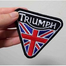 NÁŠIVKA S MOTIVEM TRIUMPH