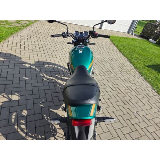 KAWASAKI Z650RS CANDY EMERALD GREEN 2026