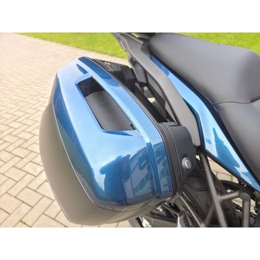 KAWASAKI VERSYS 650 METALLIC DEEP BLUE 2026