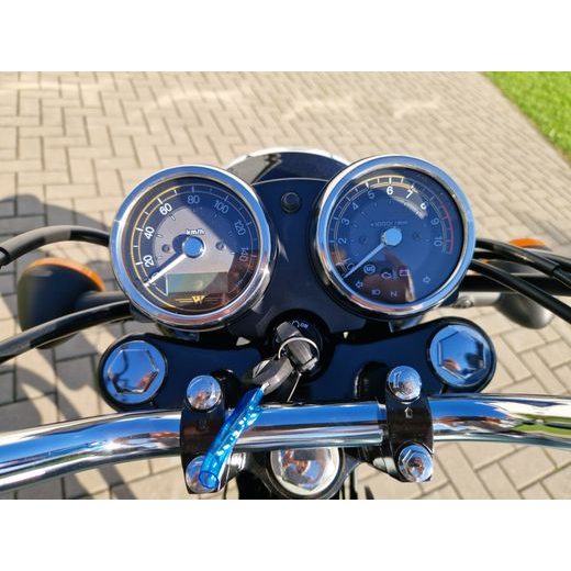 KAWASAKI W230 METALLIC MATTE DARK GREEN 2026