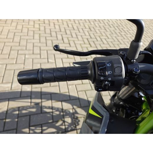 KAWASAKI Z125 PEARL STORM GRAY 2026