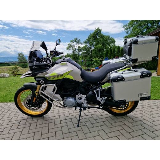 VOGE 900 DSX ADVENTURE LIMETKA