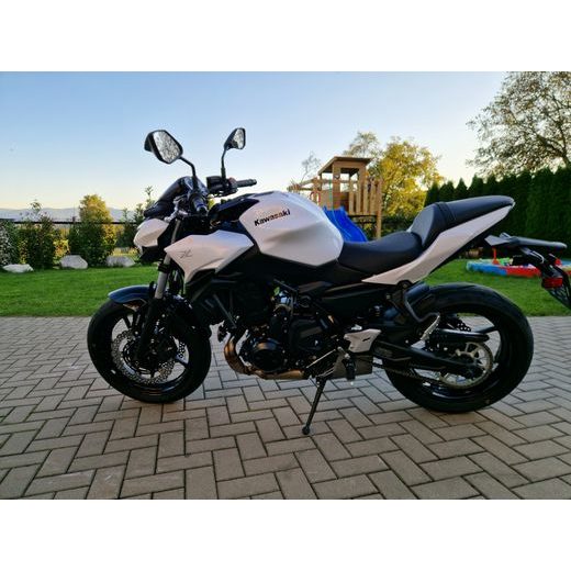KAWASAKI Z650 PEARL BLIZZARD WHITE 2026