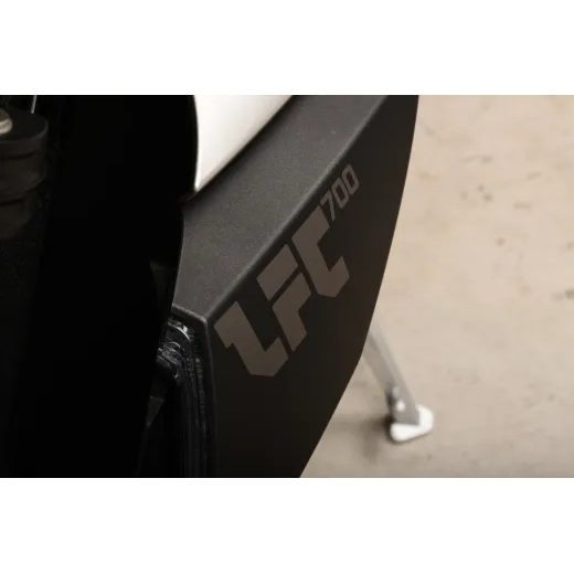 BENDA LFC 700 ŠEDÁ