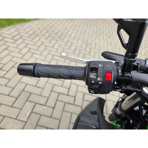 KAWASAKI Z500 SE EBONY 2026