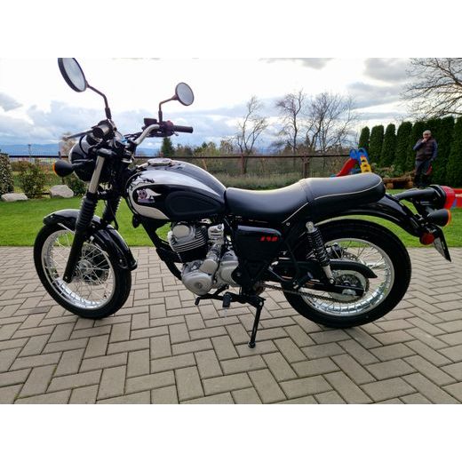 KAWASAKI MEGURO S1 EBONY 2025 POUZE 1900 KM NAJETO