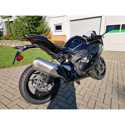 KAWASAKI NINJA ZX-4R METALLIC SPARK BLACK 2025