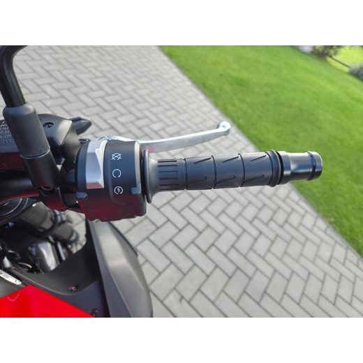 KAWASAKI Z900 CANDY PERSIMMON RED 2027