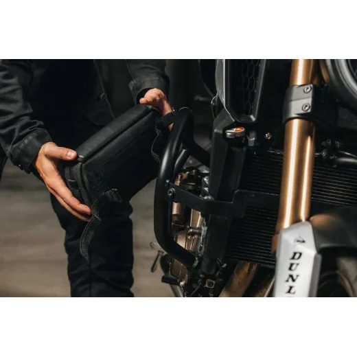 LEGEND GEAR TAŠKA LA9 BLACK. 2.5 L. SW-MOTECH