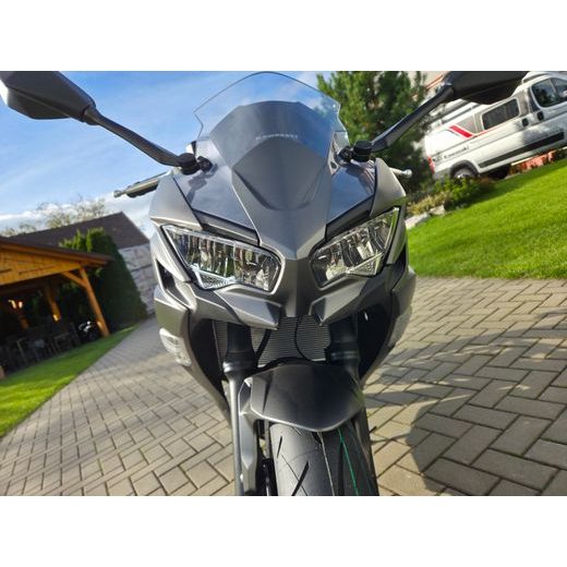 KAWASAKI NINJA 650 METALLIC MATTE GRAPHENESTEEL GRAY 2026