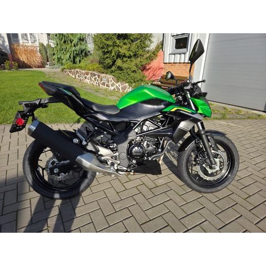 KAWASAKI Z125 CANDY LIME GREEN 2026