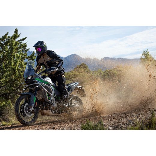 KAWASAKI KLE650 SE PEARL STORM GRAY 2027