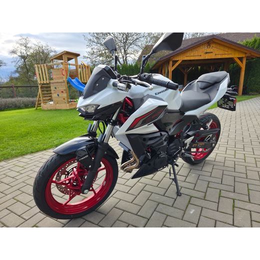 KAWASAKI Z500 SE PEARL BLIZZARD WHITE 2026