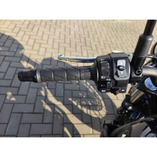 KAWASAKI Z650RS METALLIC OCEAN BLUE 2027