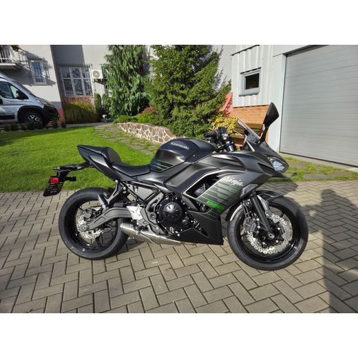 KAWASAKI NINJA 650 METALLIC MATTE GRAPHENESTEEL GRAY 2026