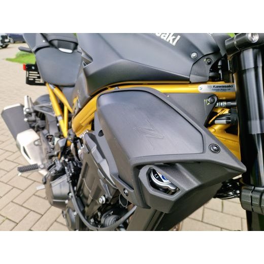 KAWASAKI Z900 METALLIC MATTE GRAPHENESTEEL GRAY 2026