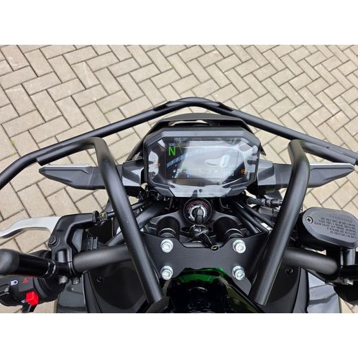 KAWASAKI Z500 SE EBONY 2026 AUTOŠKOLA S OCHRANNÝMI RÁMY