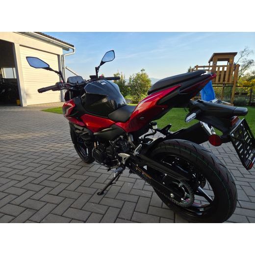 KAWASAKI Z500 SE CANDY PERSIMMON RED 2027