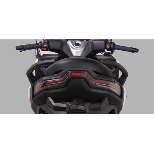 VOGE SR4 MAX 350I LUX WHITE 2025 POUZE 5 TIS. NAJETO