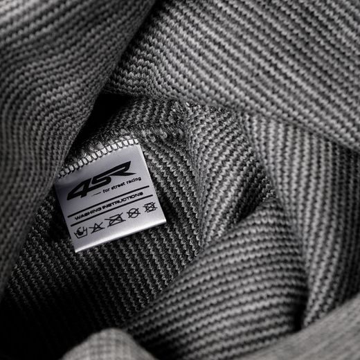 4SR ZIMNÍ ČEPICE S BAMBULÍ