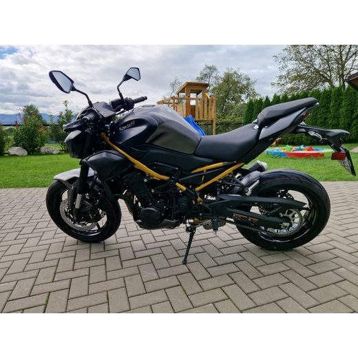 KAWASAKI Z900 METALLIC MATTE GRAPHENESTEEL GRAY 2026