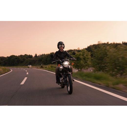 KAWASAKI MEGURO S1 EBONY 2025 POUZE 1900 KM NAJETO