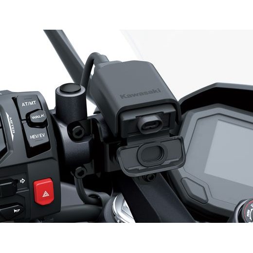 DOPLŇKOVÁ USB-C NAPÁJECÍ ZÁSUVKA PRO Z 7 HEV