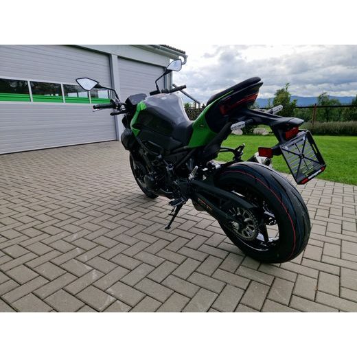 KAWASAKI Z900 CANDY LIME GREEN 2026