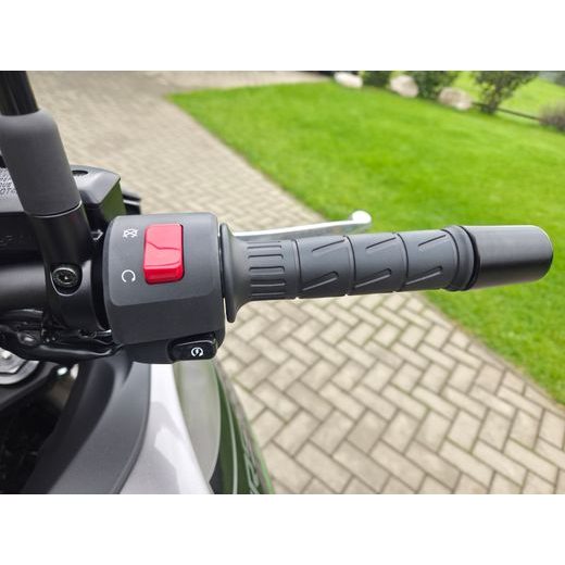 KAWASAKI VERSYS 650 METALLIC GRAPHITE GRAY 2026