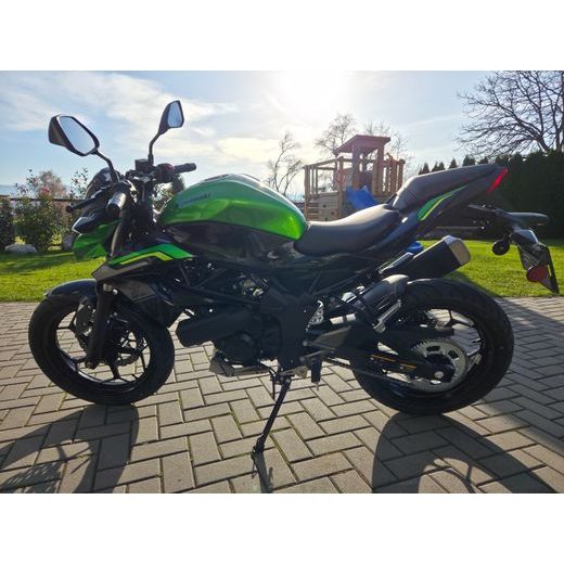 KAWASAKI Z125 CANDY LIME GREEN 2026