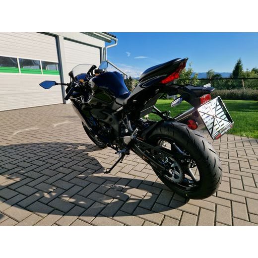 KAWASAKI NINJA ZX-4R METALLIC SPARK BLACK 2026