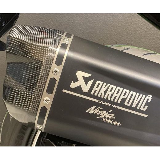 SPORTOVNÍ TITANOVÝ VÝFUK AKRAPOVIČ PRO KAWASAKI NINJA H2 SX