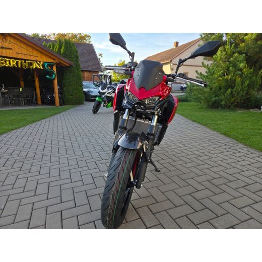 KAWASAKI Z500 SE CANDY PERSIMMON RED 2027