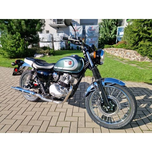 KAWASAKI W230 METALLIC MATTE DARK GREEN 2026