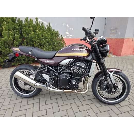 KAWASAKI Z900RS CANDY TONE RED 2026