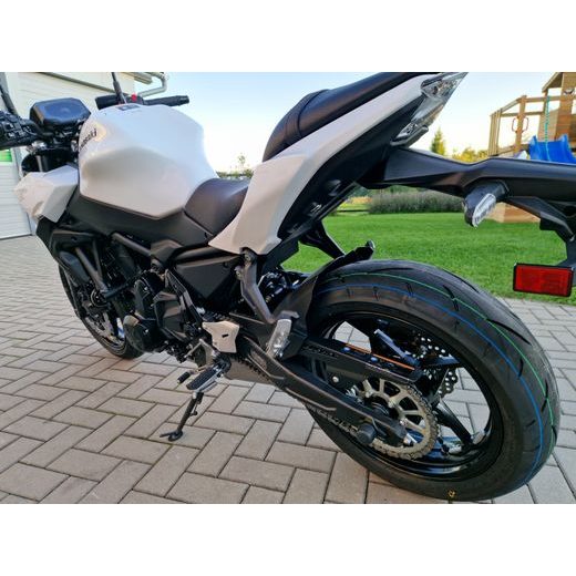 KAWASAKI Z650 PEARL BLIZZARD WHITE 2026