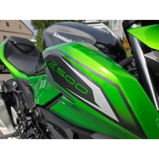 KAWASAKI Z500 CANDY LIME GREEN 2026