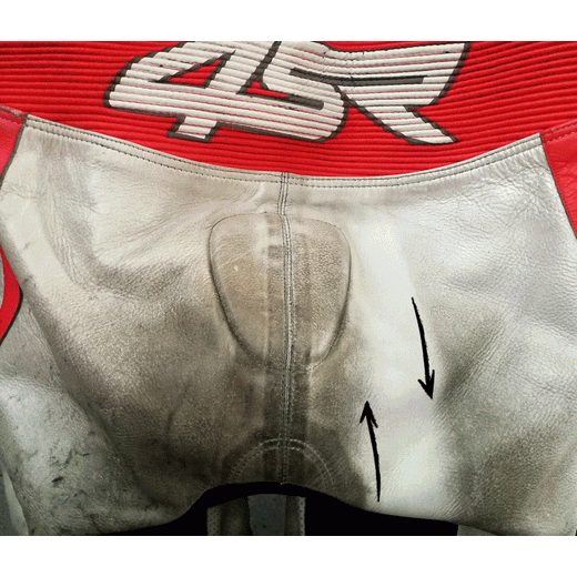 4SR MÝDLO NA KŮŽI