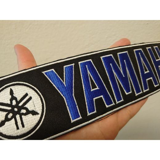 VELKÁ NÁŠIVKA S MOTIVEM YAMAHA