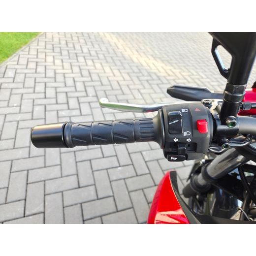 KAWASAKI Z500 SE CANDY PERSIMMON RED 2027