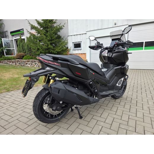 VOGE SR450X ČERNÁ