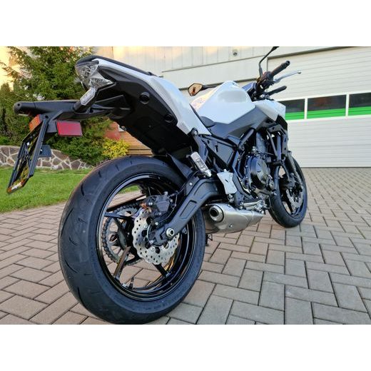 KAWASAKI Z650 PEARL BLIZZARD WHITE 2026