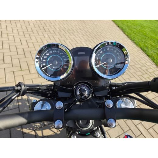 KAWASAKI Z650RS CANDY EMERALD GREEN 2026