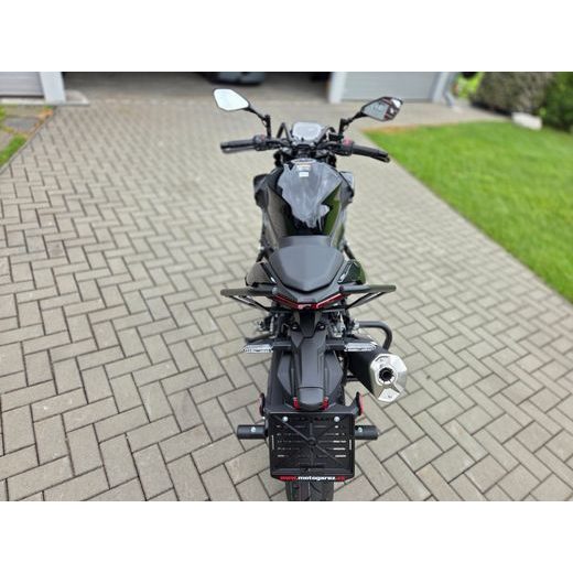 KAWASAKI Z500 SE EBONY 2026 AUTOŠKOLA S OCHRANNÝMI RÁMY