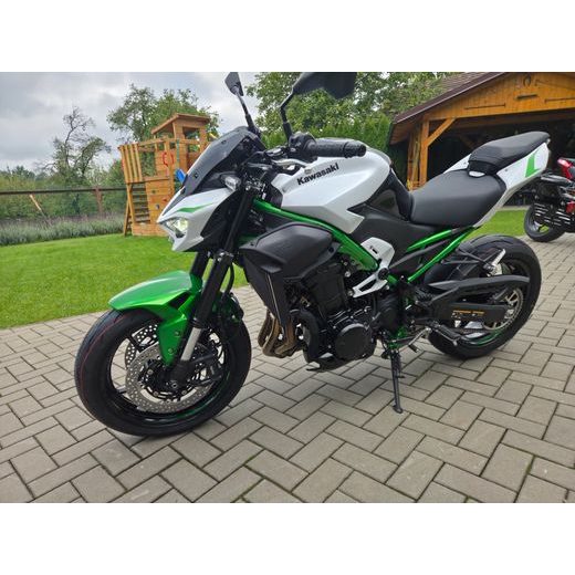 KAWASAKI Z900 PEARL BLIZZARD WHITE 2027