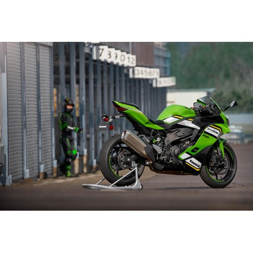 KAWASAKI NINJA ZX-4RR LIME GREEN 2025