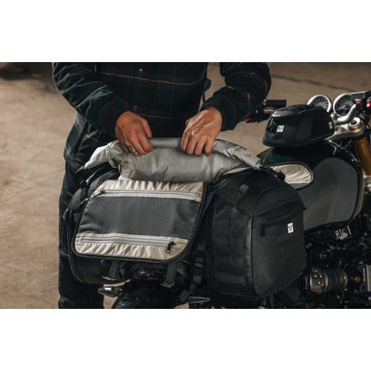 LEGEND GEAR ZADNÍ TAŠKA NA MOTORKU LR5 ČERNÁ 52 L SW-MOTECH