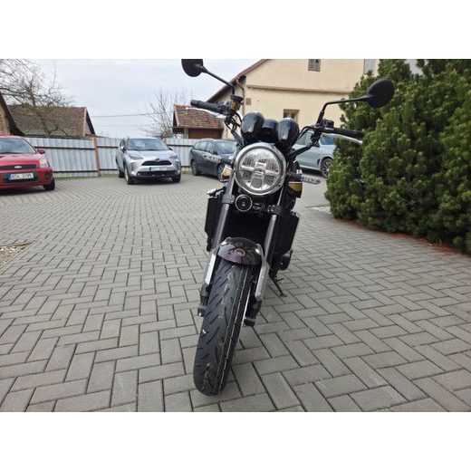 KAWASAKI Z900RS CANDY TONE RED 2026